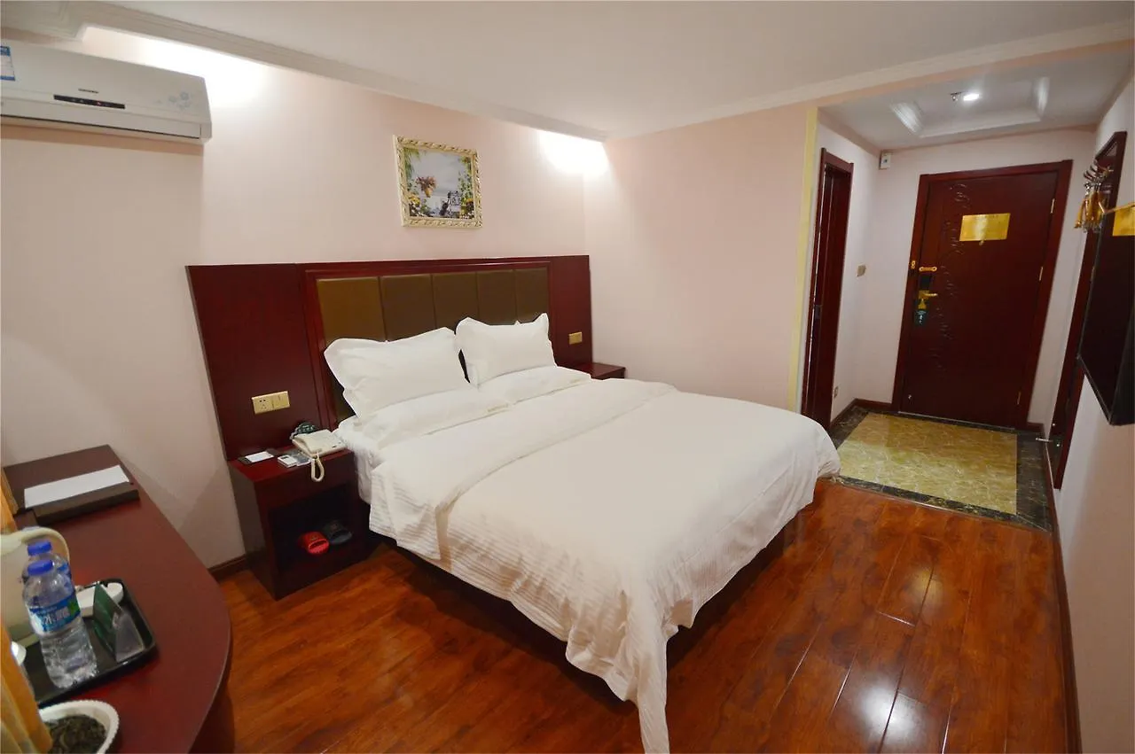 Shell Zhengzhou People'S Park Otel